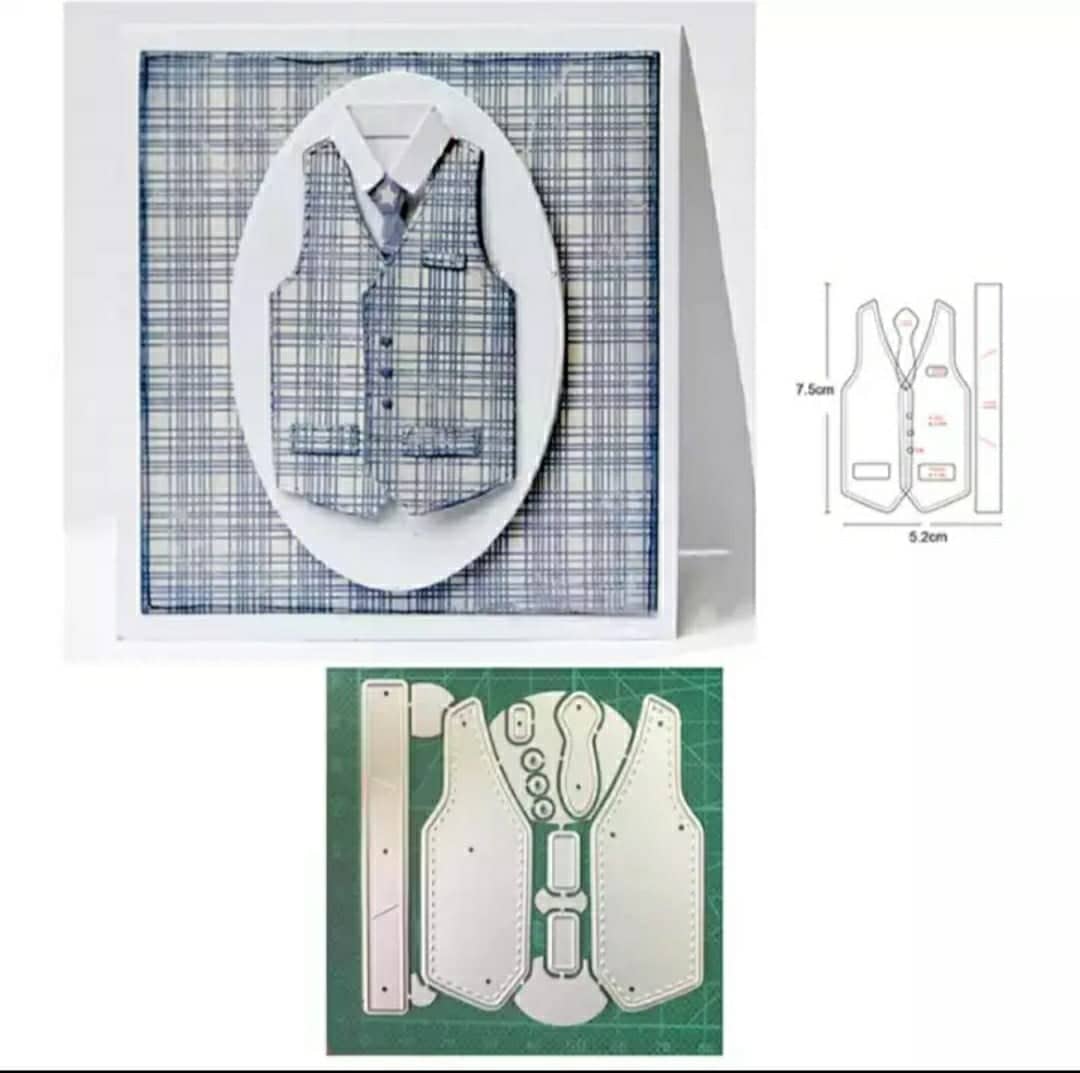 CAMISA COM GRAVATA