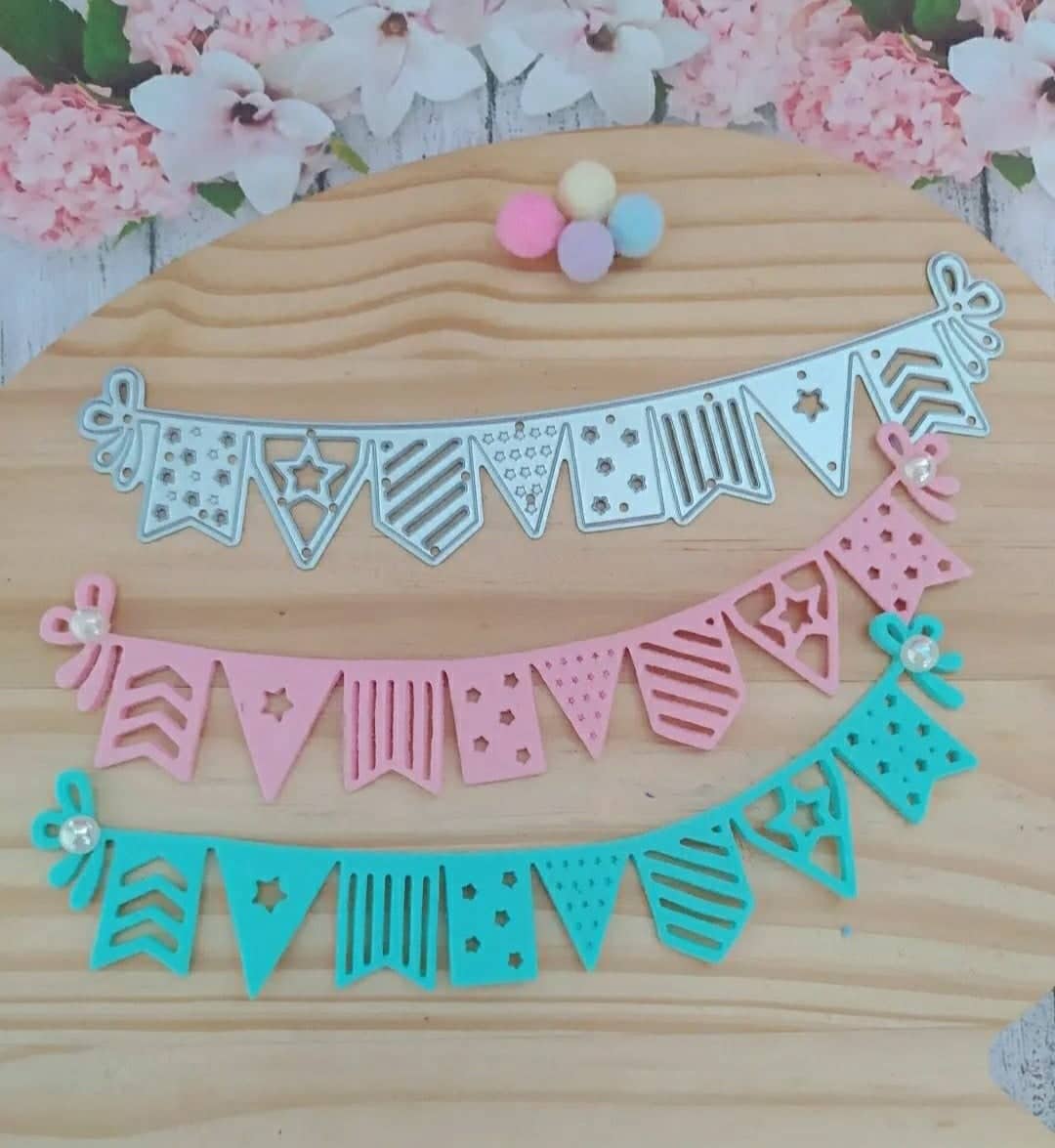 BANDEIROLA DECORADA