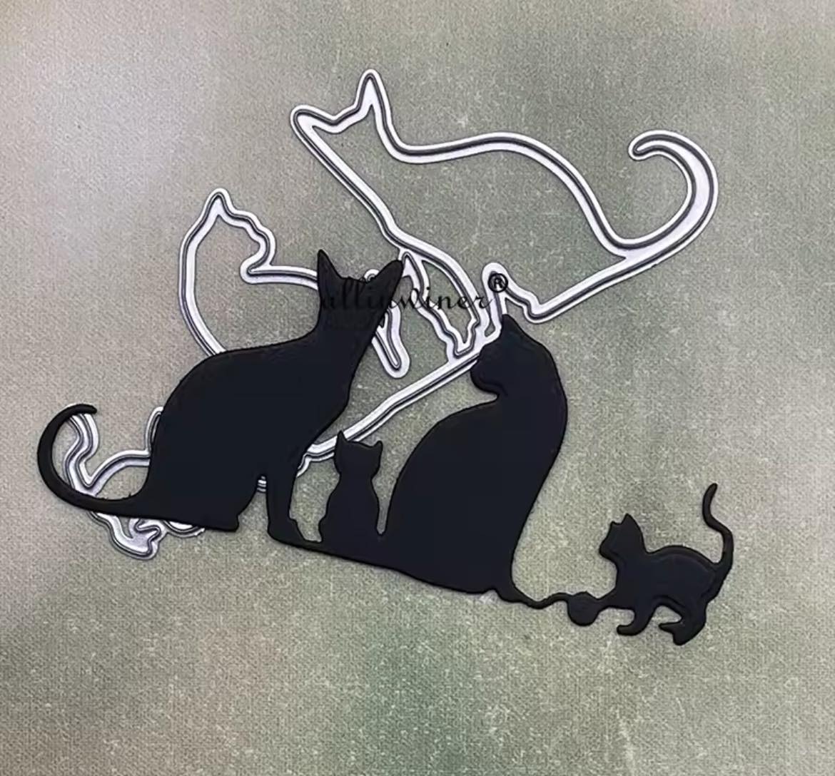GATINHOS
